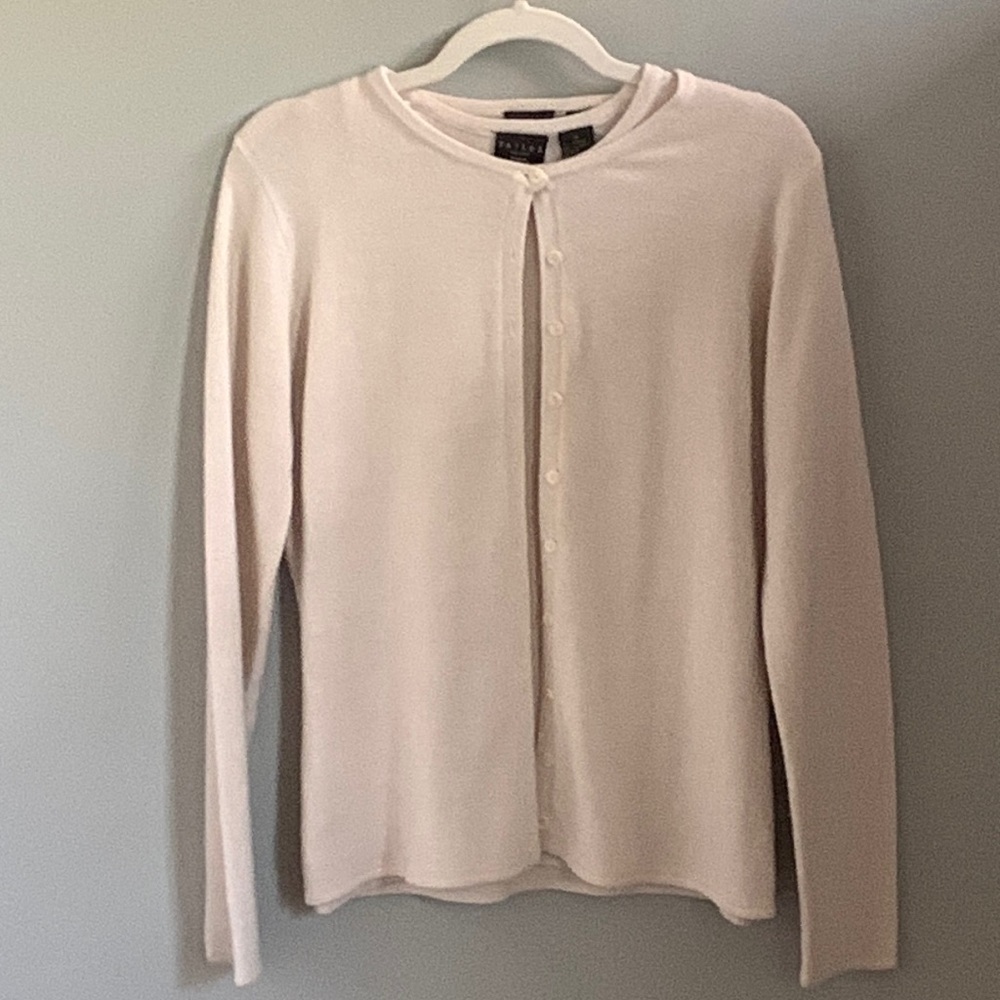Tailor B Moss Cardigan Set. Size M. Cream colored.